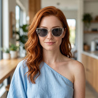 Armação Feminina AZAK PZ10262 Sem Aro Dourado e Transparente com Clip-on - modelo ruiva com clip solar