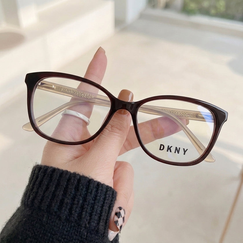 Armação Feminina DKNY DK5005 Gatinho Bordô e Nude - na mão