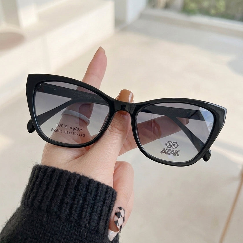 Óculos de Sol AZAK PZ601 Preto Gateado - na mão