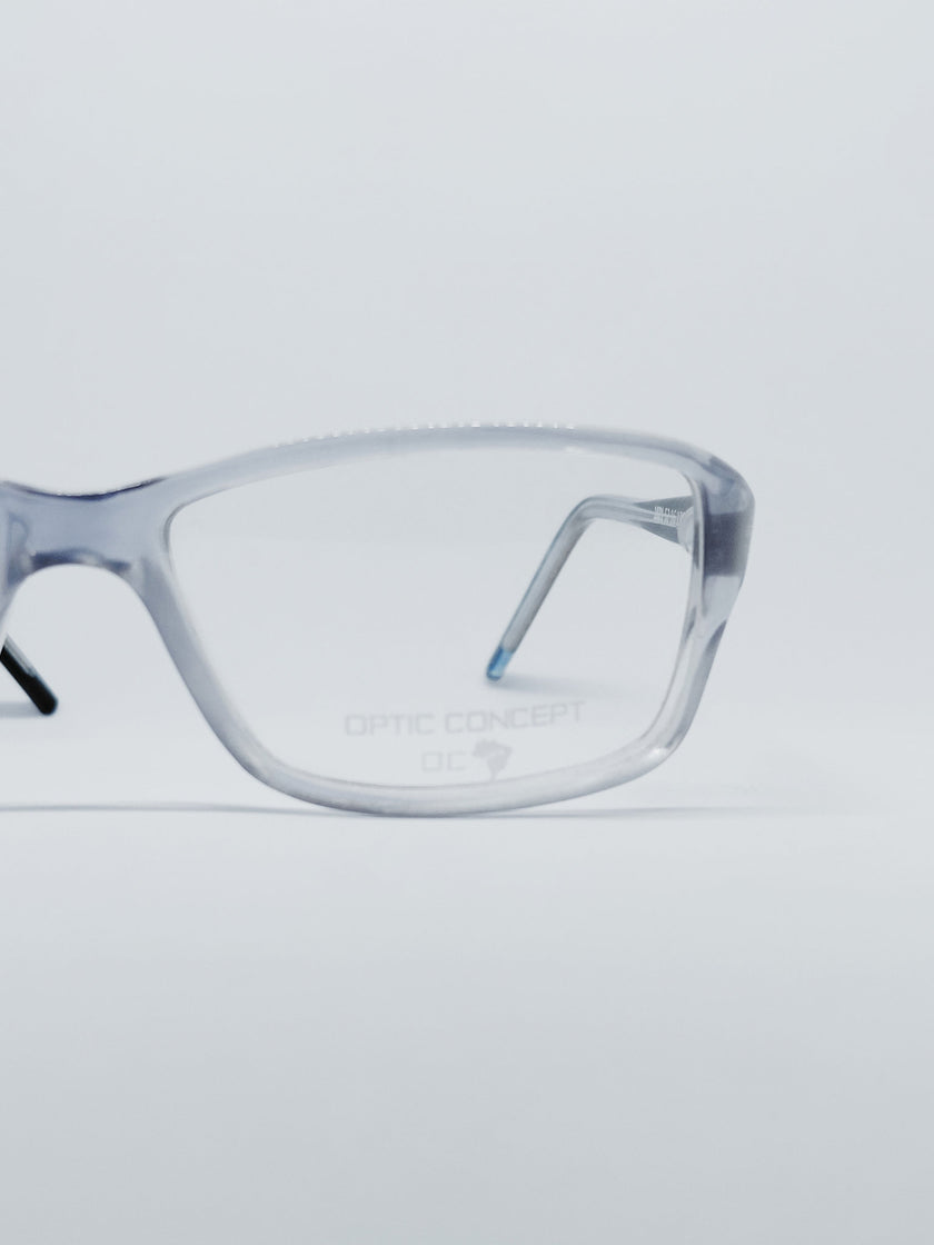 Óculos de Grau Optic Concept 1021 Retangular Cristal — três quartos